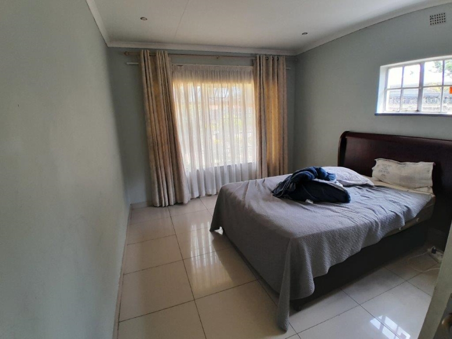 6 Bedroom Property for Sale in Bodorp North West
